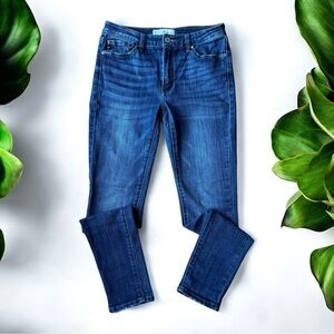 KanCan Kendra Mid Rise Skinny Jeans - Size 9/28